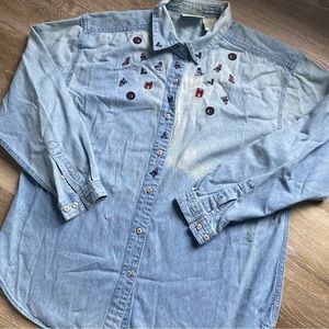 Vintage cottage essentials chambray faded holiday embroidered button up grandma